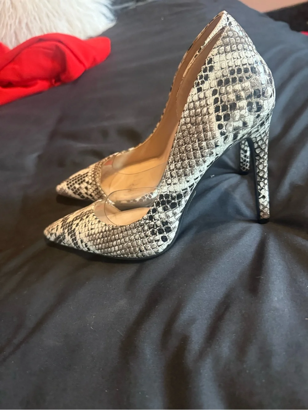 Women's Snake-Print Pointed Toe Pumps in Black & White